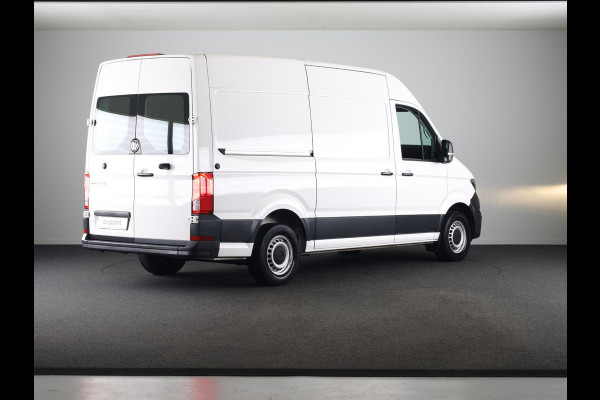 Volkswagen Crafter 35 2.0 TDI L3H2 140 PK | Navigatie via app | Bijrijdersbank | Airco | Side Assist | Inklapbare spiegels | Parkeersensoren voor en achter |