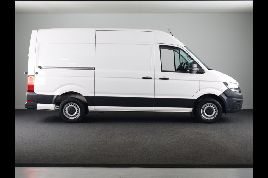 Volkswagen Crafter 35 2.0 TDI L3H2 140 PK | Navigatie via app | Bijrijdersbank | Airco | Side Assist | Inklapbare spiegels | Parkeersensoren voor en achter |