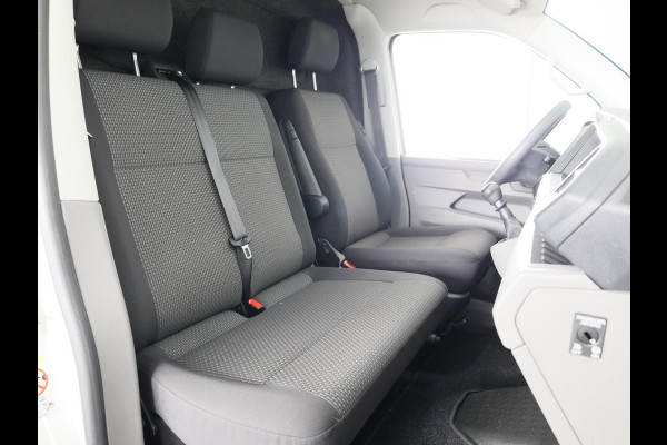 Volkswagen Transporter 2.0 TDI L2H1 28 Comfortline 110 pk | Verlengde garantie | Navigatie via App | Parkeersensoren achter | Cruise control |