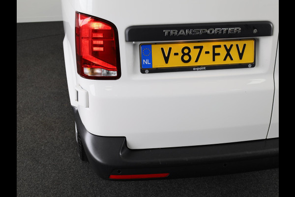 Volkswagen Transporter 2.0 TDI L2H1 28 Comfortline 110 pk | Verlengde garantie | Navigatie via App | Parkeersensoren achter | Cruise control |