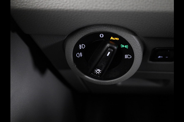 Volkswagen Transporter 2.0 TDI L2H1 28 Comfortline 110 pk | Verlengde garantie | Navigatie via App | Parkeersensoren achter | Cruise control |