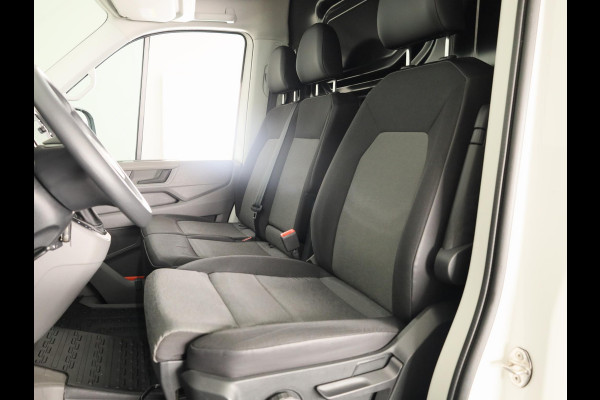 Volkswagen Crafter 35 2.0 TDI L3H3 Exclusive EURO VI 140 pk Automaat | Verlengde garantie | Navigatie | Parkeersensoren | Achteruitrijcamera | Cruise control |