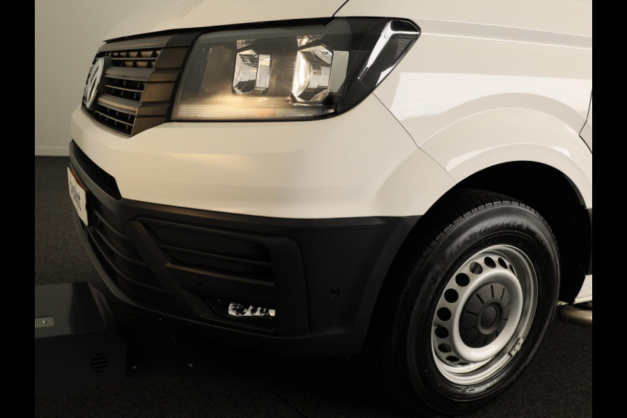 Volkswagen Crafter 35 2.0 TDI L3H3 Exclusive EURO VI 140 pk Automaat | Verlengde garantie | Navigatie | Parkeersensoren | Achteruitrijcamera | Cruise control |