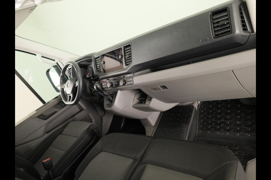 Volkswagen Crafter 35 2.0 TDI L3H3 Exclusive EURO VI 140 pk Automaat | Verlengde garantie | Navigatie | Parkeersensoren | Achteruitrijcamera | Cruise control |