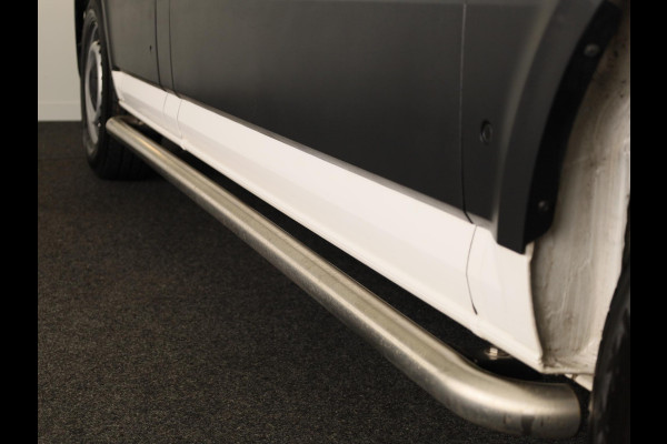 Volkswagen Crafter 35 2.0 TDI L3H3 Exclusive EURO VI 140 pk Automaat | Verlengde garantie | Navigatie | Parkeersensoren | Achteruitrijcamera | Cruise control |