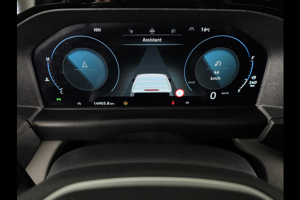 Volkswagen Transporter 2.0 TDI L2H1 30 Life | 110 PK Hand | Styling pakket | Camera | App Connect | Trekhaak |