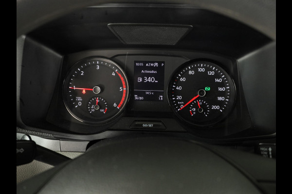 Volkswagen Crafter 35 2.0 TDI L3H3 Comfortline EURO VI 140 pk Automaat | Verlengde garantie | Navigatie | Trekhaak | Parkeersensoren | Achteruitrijcamera | Cruise control |