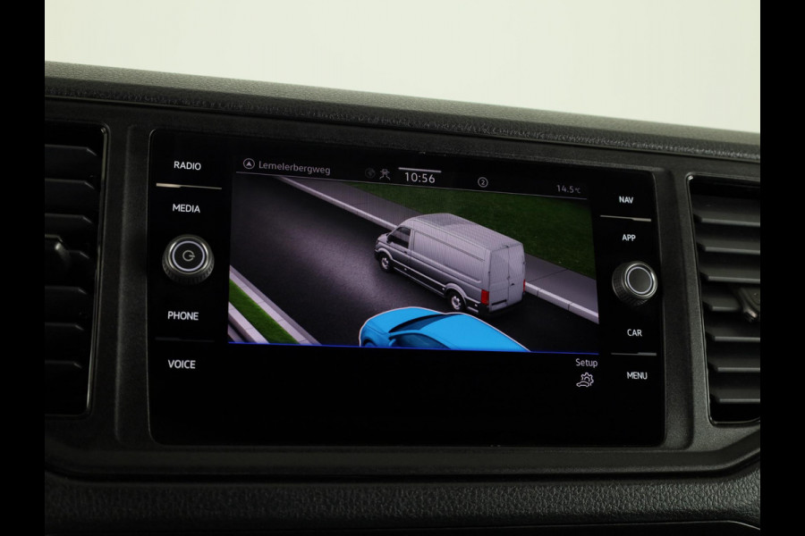 Volkswagen Crafter 35 2.0 TDI L3H3 Comfortline EURO VI 140 pk Automaat | Verlengde garantie | Navigatie | Trekhaak | Parkeersensoren | Achteruitrijcamera | Cruise control |