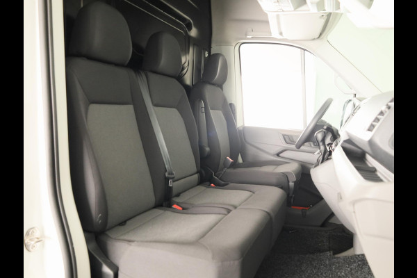 Volkswagen Crafter 35 2.0 TDI L3H3 Highline EURO VI 140 pk Automaat | Verlengde garantie | Navigatie | Parkeersensoren | Achteruitrijcamera | Cruise control |
