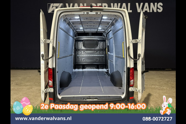 Volkswagen Crafter 2.0 TDI 177pk L3H3 L2H2 Euro6 Airco | Camera | Navigatie | Apple Carplay | Cruisecontrol Android Auto, Chauffeursstoel, 3000kg trekvermogen, Massagestoel