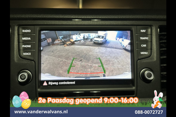 Volkswagen Crafter 2.0 TDI 177pk L3H3 L2H2 Euro6 Airco | Camera | Navigatie | Apple Carplay | Cruisecontrol Android Auto, Chauffeursstoel, 3000kg trekvermogen, Massagestoel
