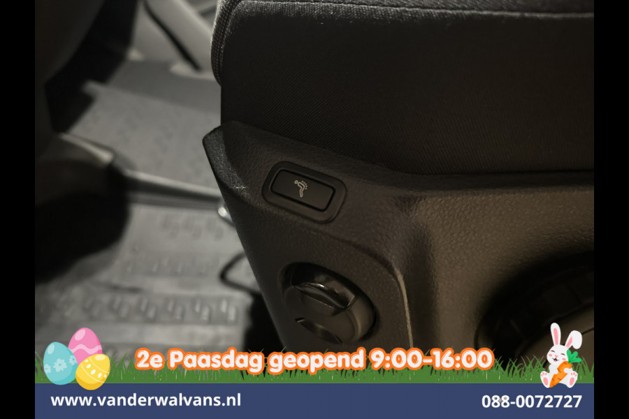 Volkswagen Crafter 2.0 TDI 177pk L3H3 L2H2 Euro6 Airco | Camera | Navigatie | Apple Carplay | Cruisecontrol Android Auto, Chauffeursstoel, 3000kg trekvermogen, Massagestoel