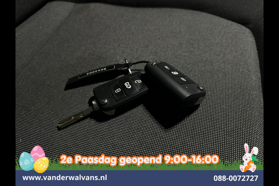 Volkswagen Crafter 2.0 TDI 177pk L3H3 L2H2 Euro6 Airco | Camera | Navigatie | Apple Carplay | Cruisecontrol Android Auto, Chauffeursstoel, 3000kg trekvermogen, Massagestoel