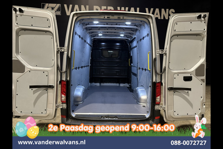 Volkswagen Crafter 2.0 TDI 140pk L3H3 L2H2 Euro6 Airco | Navigatie | Apple Carplay | Cruisecontrol Android Auto, Bijrijdersbank, 3000kg trekvermogen, zilver