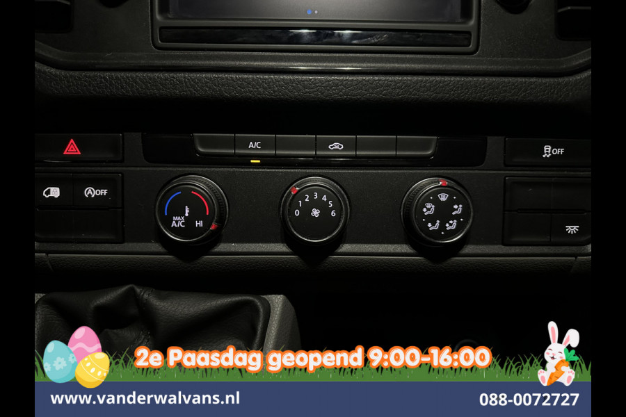 Volkswagen Crafter 2.0 TDI 140pk L3H3 L2H2 Euro6 Airco | Navigatie | Apple Carplay | Cruisecontrol Android Auto, Bijrijdersbank, 3000kg trekvermogen, zilver