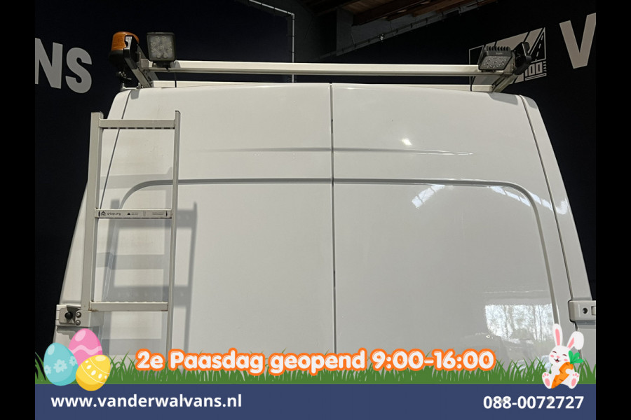 Opel Movano 2.3 Turbo 146pk L2H2 Dubbele cabine Euro6 Airco | Imperiaal | Omvormer | 2500kg Trekhaak Navigatie, Camera, Cruisecontrol, Parkeersensoren, 5-zits