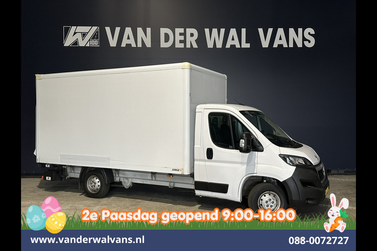 Peugeot Boxer 2.2 BlueHDi 141pk Bakwagen 436cm Lang Laadklep Euro6 Airco | Cruisecontrol | 1055kg laadvermogen Bijrijdersbank