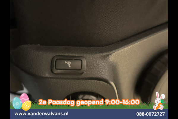 Volkswagen Crafter 2.0 TDI 141pk L3H3 L2H2 Euro6 Airco | Camera | Apple Carplay | Android Auto | Cruisecontrol | Massagestoel Chauffeursstoel, 2800kg trekvermogen