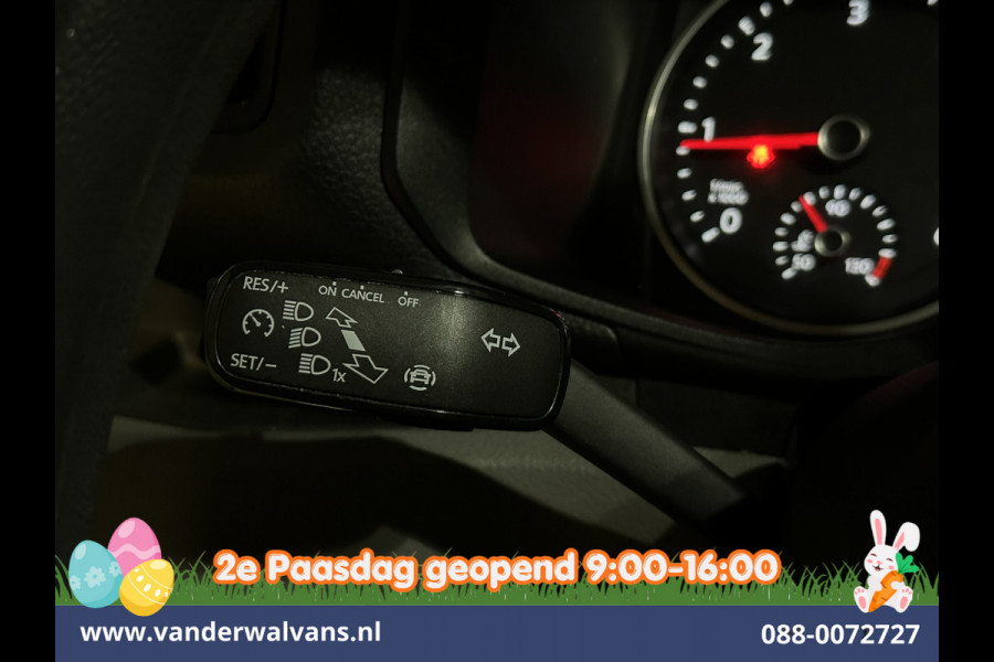 Volkswagen Crafter 2.0 TDI 141pk L3H3 L2H2 Euro6 Airco | Camera | Apple Carplay | Android Auto | Cruisecontrol | Massagestoel Chauffeursstoel, 2800kg trekvermogen