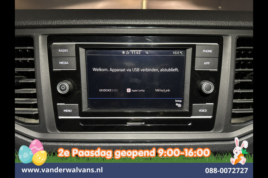 Volkswagen Crafter 2.0 TDI 141pk L3H3 L2H2 Euro6 Airco | Camera | Apple Carplay | Android Auto | Cruisecontrol | Massagestoel Chauffeursstoel, 2800kg trekvermogen