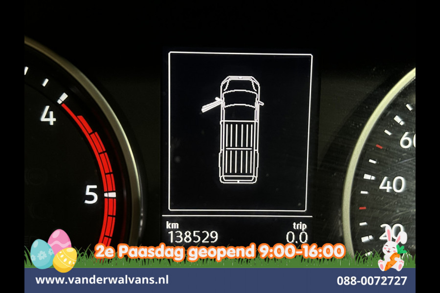Volkswagen Crafter 2.0 TDI 141pk L3H3 L2H2 Euro6 Airco | Camera | Apple Carplay | Android Auto | Cruisecontrol | Massagestoel Chauffeursstoel, 2800kg trekvermogen