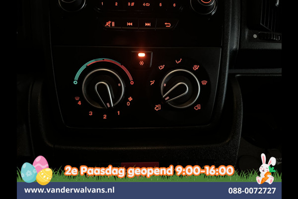 Peugeot Boxer 2.2 BlueHDi 141pk Bakwagen 436cm Lang Laadklep Euro6 Airco | Cruisecontrol | 1055kg laadvermogen Camera, Bijrijdersbank