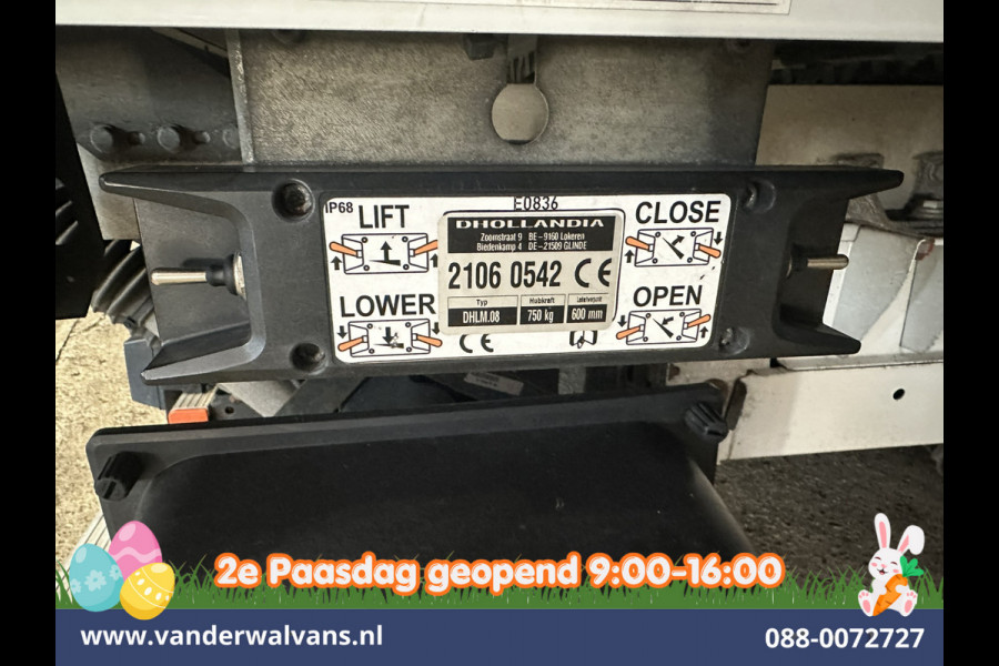 Peugeot Boxer 2.2 BlueHDi 141pk Bakwagen 436cm Lang Laadklep Euro6 Airco | Cruisecontrol | 1055kg laadvermogen Camera, Bijrijdersbank