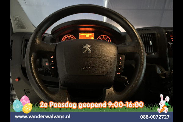 Peugeot Boxer 2.2 BlueHDi 141pk Bakwagen 436cm Lang Laadklep Euro6 Airco | Cruisecontrol | 1055kg laadvermogen Camera, Bijrijdersbank