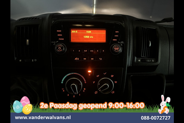 Peugeot Boxer 2.2 BlueHDi 141pk Bakwagen 436cm Lang Laadklep Euro6 Airco | Cruisecontrol | 1055kg laadvermogen Camera, Bijrijdersbank