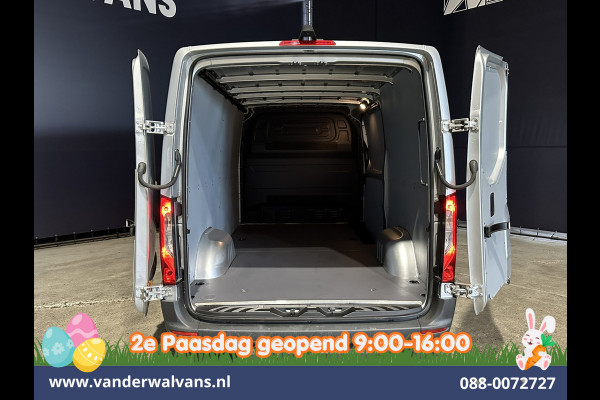 Mercedes-Benz Sprinter 315 CDI 150pk L2H1 Euro6 Airco | Camera | Apple Carplay | Trekhaak | Chauffeursstoel Android Auto