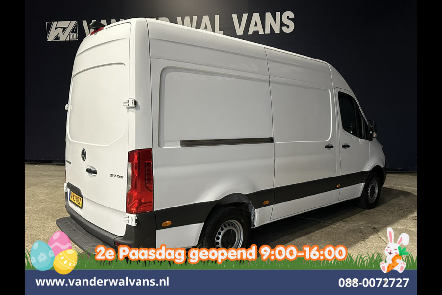 Mercedes-Benz Sprinter 317 CDI 170pk L2H2 Euro6 Airco | Camera | Navigatie | Apple Carplay | Android Auto Bijrijdersbank