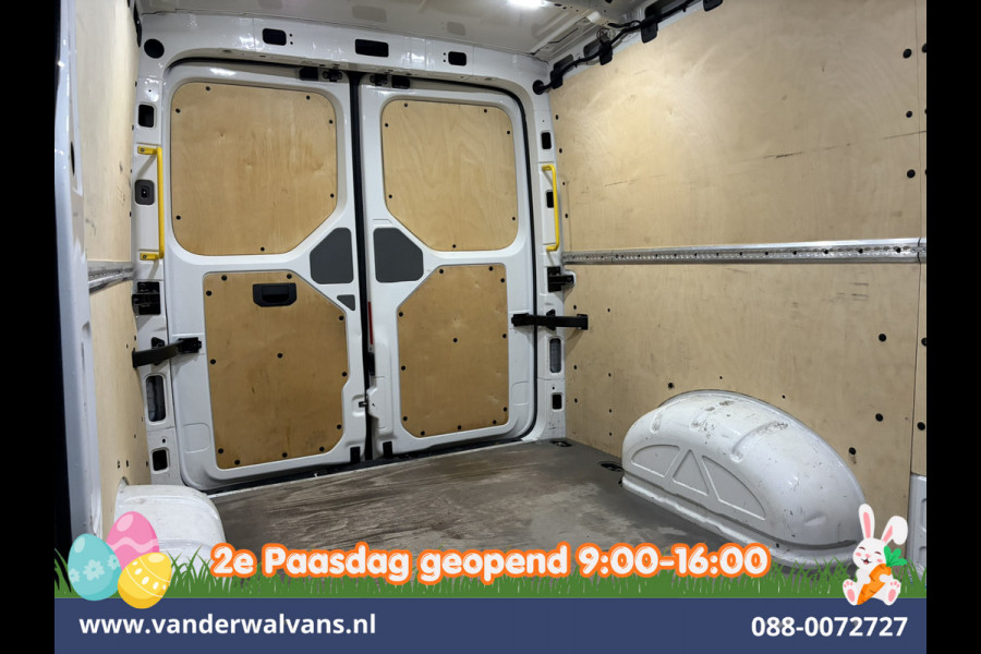 Volkswagen Crafter 2.0 TDI L3H2 L2H1 Euro6 Airco | Camera | Apple Carplay | Android Auto Bijrijdersbank