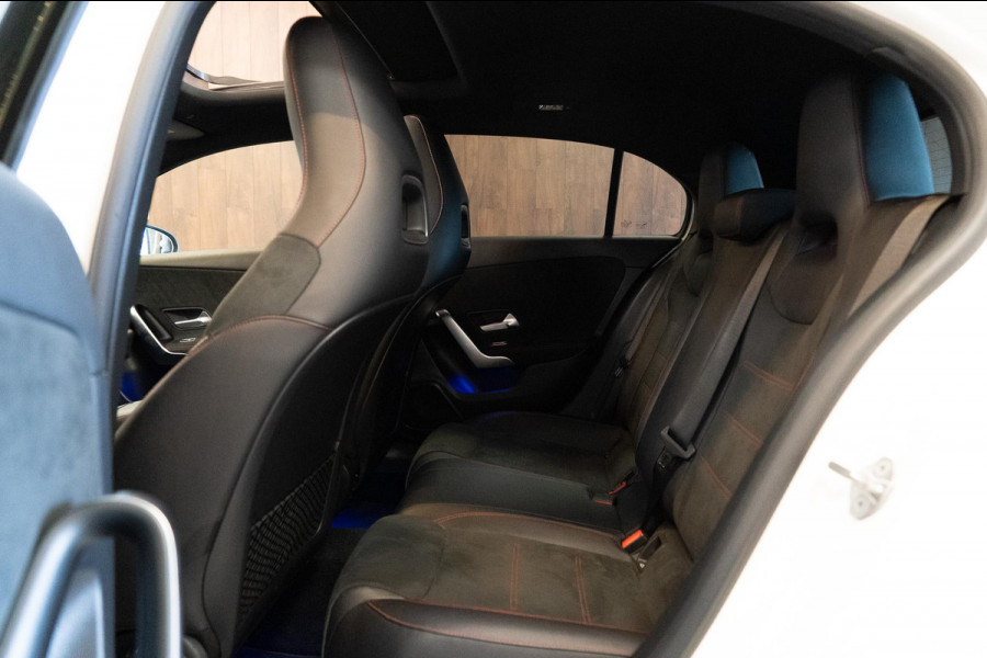 Mercedes-Benz A-Klasse 200 Business AMG Night Pakket Pano|Cruise|Camera|Keyless