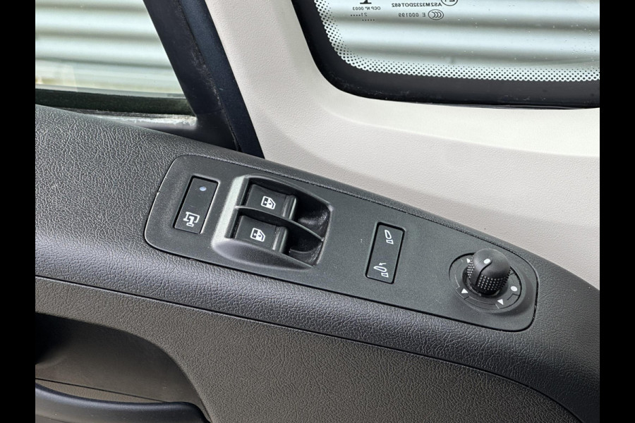 Peugeot Boxer 335 2.2 BlueHDi 140pk L2H2 Trekhaak|navi|airco