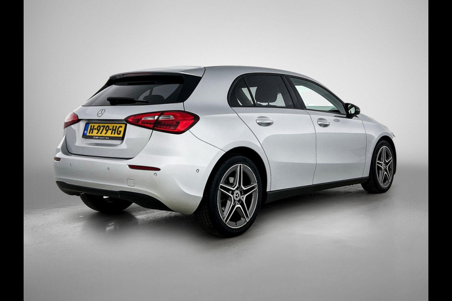 Mercedes-Benz A-Klasse 200 NAVI | CRUISE | 18” AMG | STOELVERWARMING