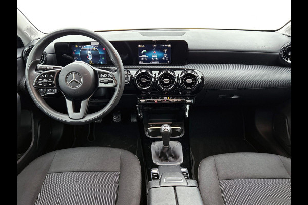 Mercedes-Benz A-Klasse 200 NAVI | CRUISE | 18” AMG | STOELVERWARMING