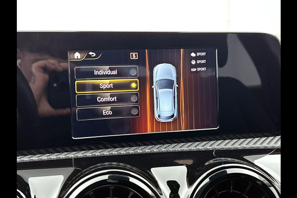 Mercedes-Benz A-Klasse 200 NAVI | CRUISE | 18” AMG | STOELVERWARMING