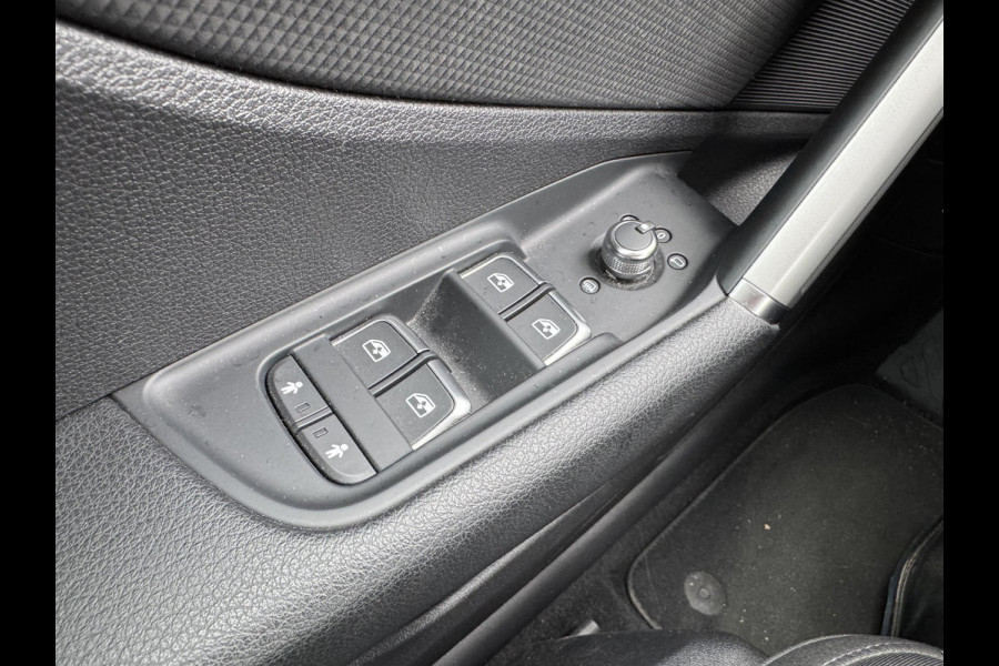 Audi Q2 35 TFSI S Edition 150pk Automaat | Afneembare Trekhaak | Stoelverwarming | Navigatie | Climate control