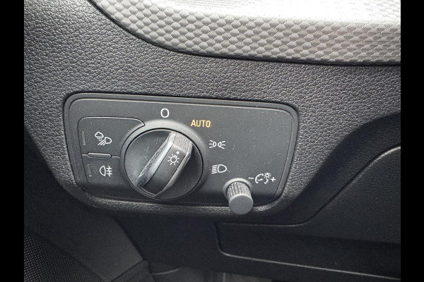 Audi Q2 35 TFSI S Edition 150pk Automaat | Afneembare Trekhaak | Stoelverwarming | Navigatie | Climate control
