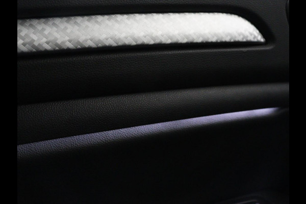 Renault Mégane 1.3 TCe Business Edition One | Leder | Stoelverwarming | Adaptive cruise | Camera | Carplay | Keyless | Full LED | Navigatie | Park Assist | Dodehoek detectie | Climate control