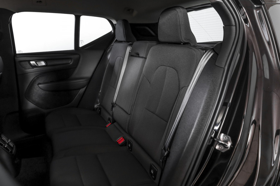 Volvo XC40 1.5 T4 Recharge Inscription Expression | Dig. Cockpit | Cruise | Stoel-+Stuurverw. | PDC | Camera | NAV + App. Connect | ECC | Elek. Klep | LM 18"  | 5726