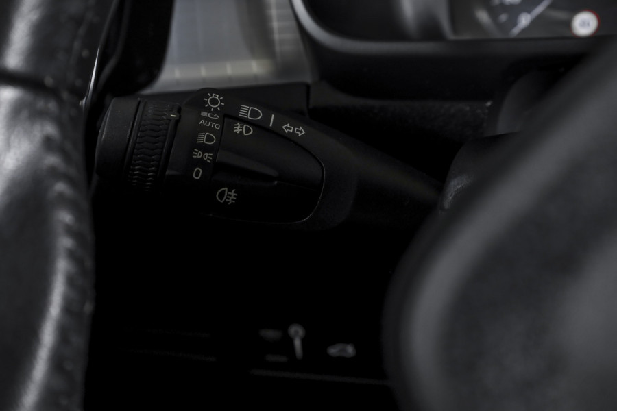 Volvo XC40 1.5 T4 Recharge Inscription Expression | Dig. Cockpit | Cruise | Stoel-+Stuurverw. | PDC | Camera | NAV + App. Connect | ECC | Elek. Klep | LM 18"  | 5726