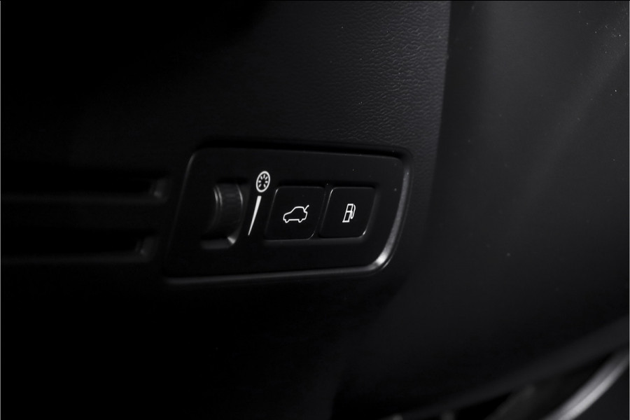 Volvo XC40 1.5 T4 Recharge Inscription Expression | Dig. Cockpit | Cruise | Stoel-+Stuurverw. | PDC | Camera | NAV + App. Connect | ECC | Elek. Klep | LM 18"  | 5726