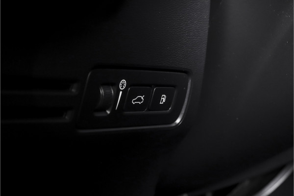 Volvo XC40 1.5 T4 Recharge Inscription Expression | Dig. Cockpit | Cruise | Stoel-+Stuurverw. | PDC | Camera | NAV + App. Connect | ECC | Elek. Klep | LM 18"  | 5726