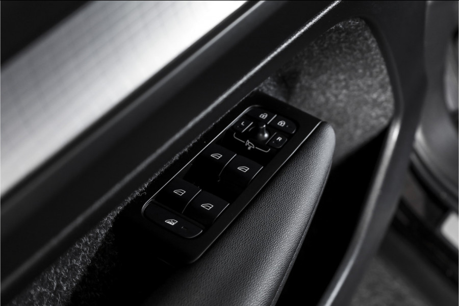 Volvo XC40 1.5 T4 Recharge Inscription Expression | Dig. Cockpit | Cruise | Stoel-+Stuurverw. | PDC | Camera | NAV + App. Connect | ECC | Elek. Klep | LM 18"  | 5726