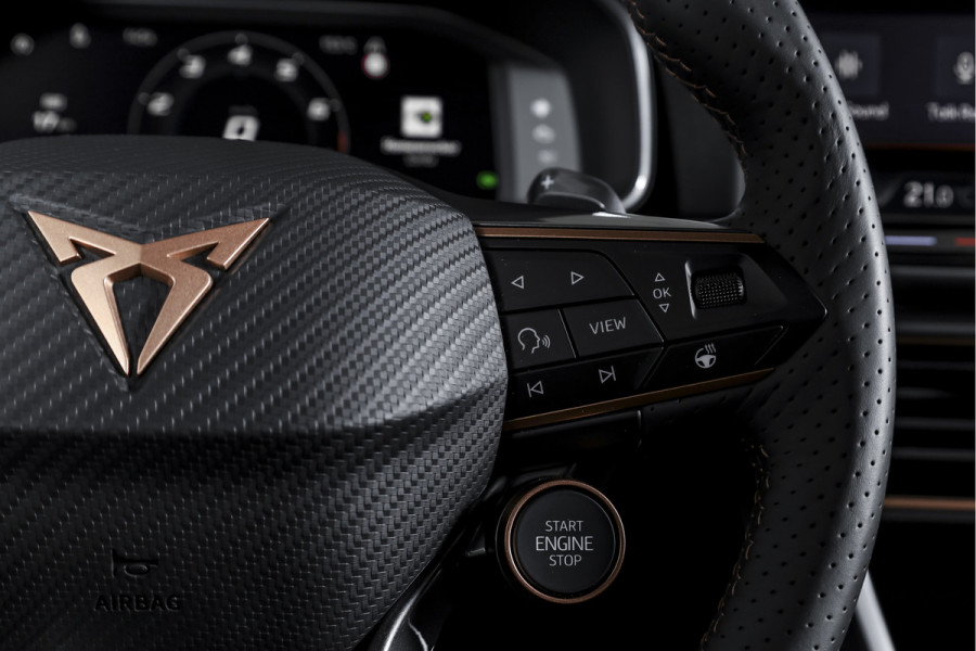 CUPRA Formentor 1.5 TSI e-Hybrid 204 PK Business | Dig. Cockpit | Adapt. Cruise | Stoel-+stuurverw. | Elek. Klep | PDC | Camera | NAV+App. Connect | ECC | LM 18" | 1153