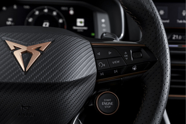 CUPRA Formentor 1.5 TSI e-Hybrid 204 PK Business | Dig. Cockpit | Adapt. Cruise | Stoel-+stuurverw. | Elek. Klep | PDC | Camera | NAV+App. Connect | ECC | LM 18" | 1153