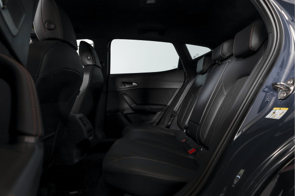 CUPRA Formentor 1.5 TSI e-Hybrid 204 PK Business | Dig. Cockpit | Adapt. Cruise | Stoel-+stuurverw. | Elek. Klep | PDC | Camera | NAV+App. Connect | ECC | LM 18" | 1153