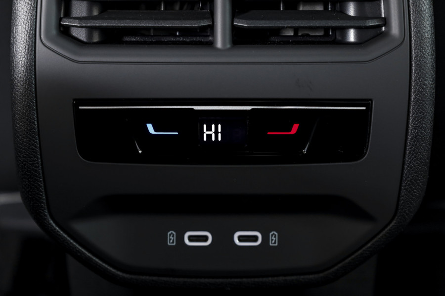 CUPRA Formentor 1.5 TSI e-Hybrid 204 PK Business | Dig. Cockpit | Adapt. Cruise | Stoel-+stuurverw. | Elek. Klep | PDC | Camera | NAV+App. Connect | ECC | LM 18" | 1153
