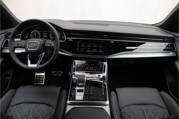 Audi Q8 60 TFSI e quattro Competition Head-up, RS stoelen, Massage, Achterasbesturing, 23"